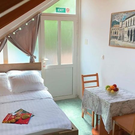 Laura Studio Apartman Млини Екстериор снимка